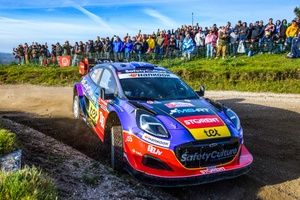 Sesks studzi oczekiwania