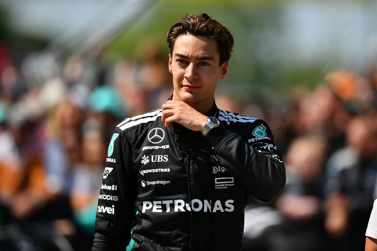 Exclusif Aston Martin A Jet Son D Volu Sur George Russell Pour 2026 George Russell Mercedes 