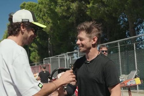 V&Iacute;DEO: Rossi e Stoner levam Bagnaia e pilotos da Academia VR46 para disputa de kart