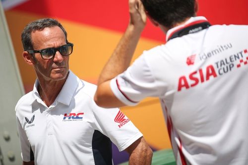 Por qu&eacute; Alberto Puig, de Honda, cree que "Ducati sigue siendo la referencia en MotoGP"