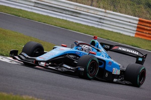 2021 Super Formula 小林可夢偉選手サイン入り　スパーク 小林可夢偉、2ヵ月ぶりSFは予選3番手もレースは7位「いくらカー