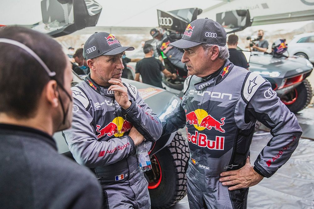 #200 Team Audi Sport Audi: Stéphane Peterhansel, #202 Team Audi Sport Audi: Carlos Sainz