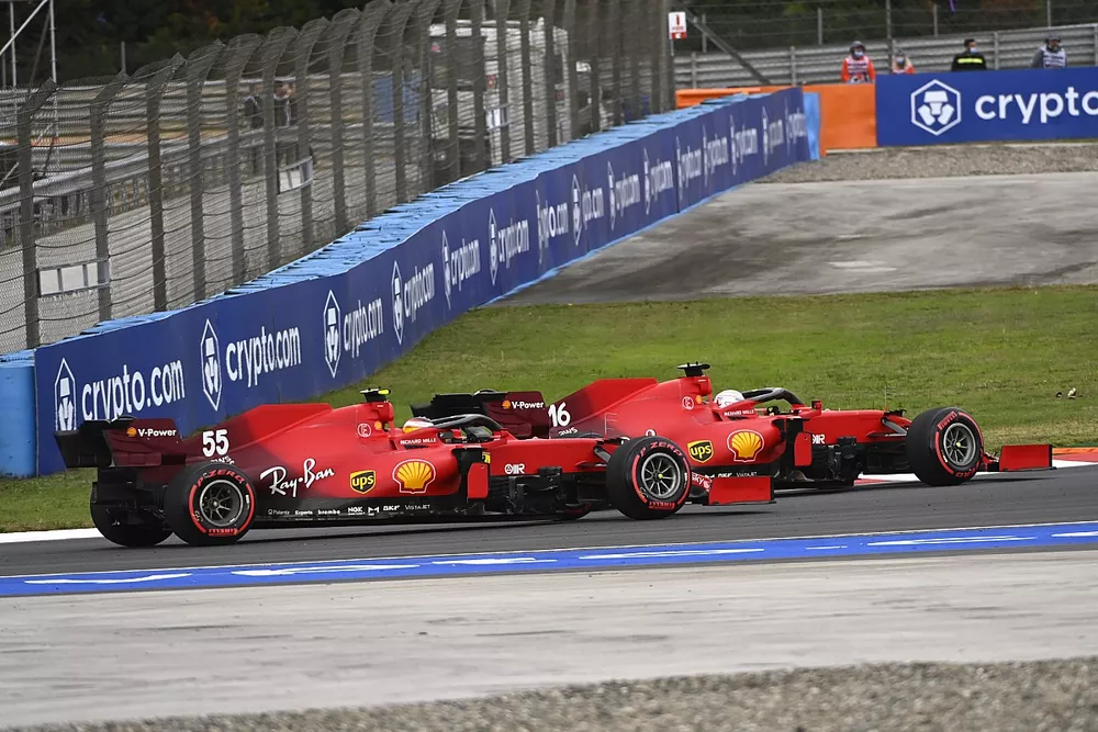 Charles Leclerc, Ferrari SF21, Carlos Sainz Jr., Ferrari SF21