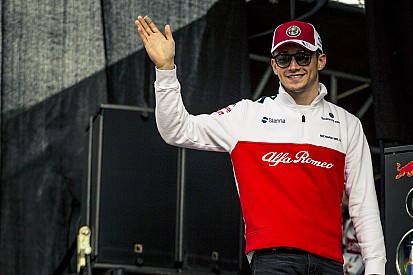 Расселл: Успіх Леклера в Sauber допоможе юнакам на кшталт мене у Ф1