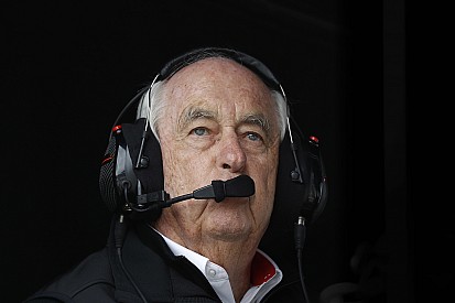 Penske, leyenda en EE UU: "Alonso ha demostrado lo bueno que es"