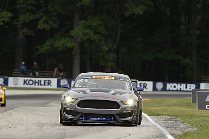 Watkins Glen PWC: Buford holds off James to win GTS race one