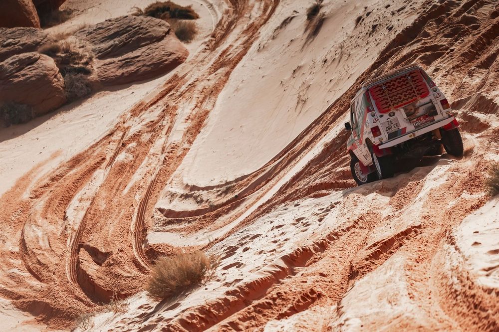 #705 R Team Mitsubishi: Marco Ernesto Leva, Alexia Giugni