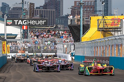 Formula E could get electric touring car support series