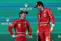 Leclerc reconoce el m&eacute;rito de Sainz: "Est&aacute; haciendo un mejor trabajo"