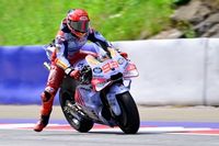 M&aacute;rquez manda en el arranque del GP de Arag&oacute;n y Bagnaia es &uacute;ltimo