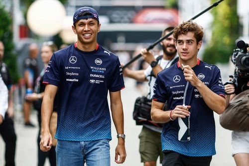 Albon ve a Colapinto como un candidato para Sauber en la F1 2025