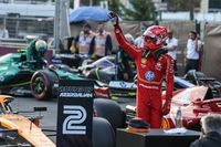 Leclerc firma una nueva pole en Bakú, con debacle de Norris
