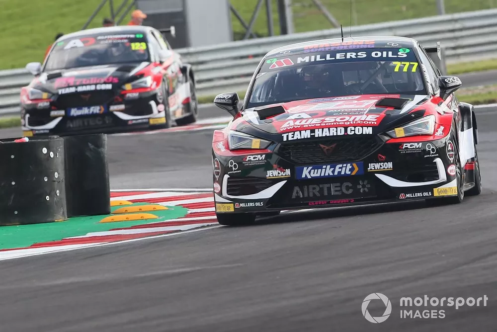 Michael Crees,Team HARD Cupra Leon 