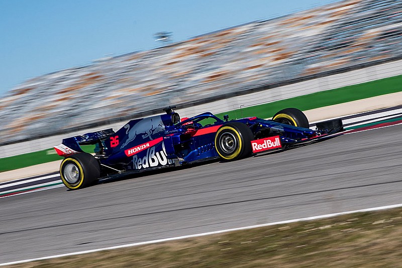 Drón Vs. Toro Rosso-Honda: videó