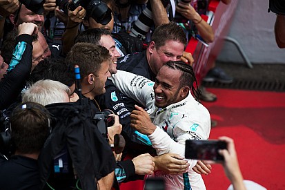Hamilton: Mercedes beni hayal edemeyeceğim yerlere getirdi, ben de onları getirdim