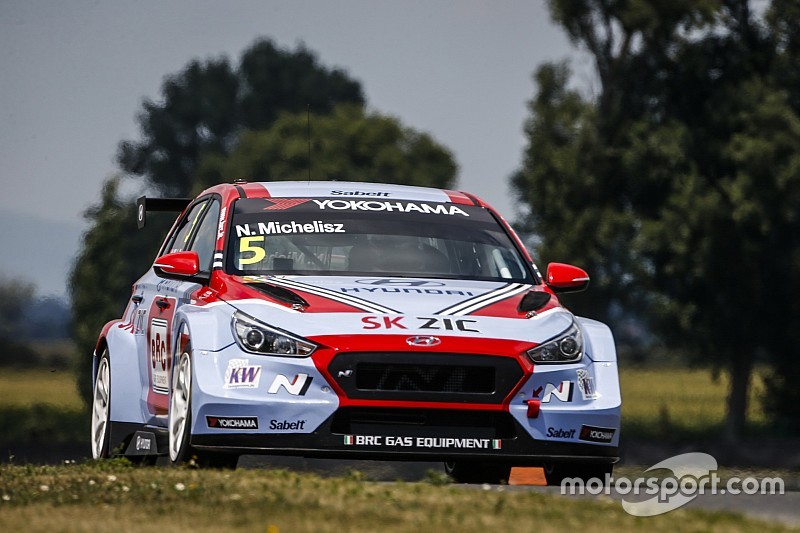 Slovakia WTCR: Michelisz wins as title contenders retire