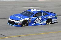 Kyle Larson fue el más veloz en la práctica final en Richmond