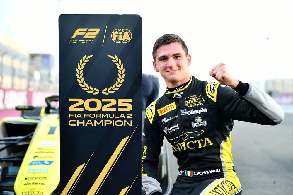 Leonardo Fornaroli, Invicta Racing, campe&oacute;n de F2 2025