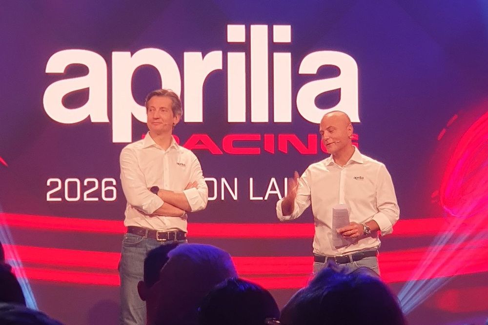 Massimo Rivola, CEO di Aprilia Racing e Antonio Boselli, responsabile della comunicazione Aprilia