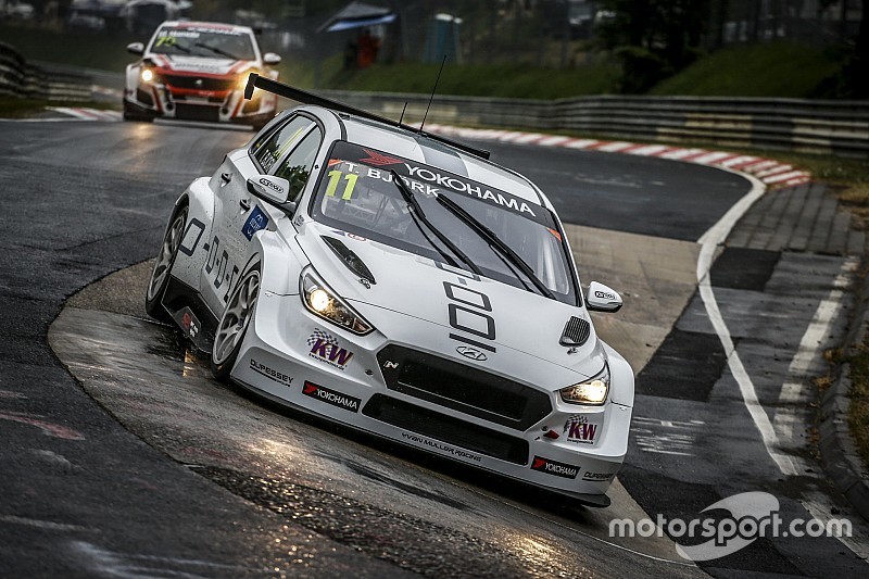 Bjork repite pole en Nurburgring y Guerrieri es octavo