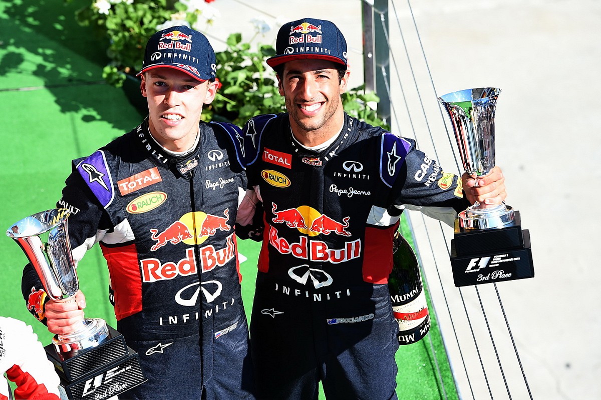 Kvyat avisó a Red Bull de la salida de Ricciardo
