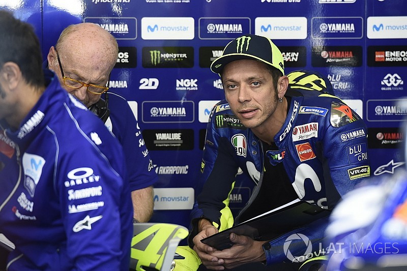 Rossi denies he wants Vinales' MotoGP crew chief