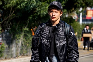andrea-kimi-antonelli-mercedes.jpg