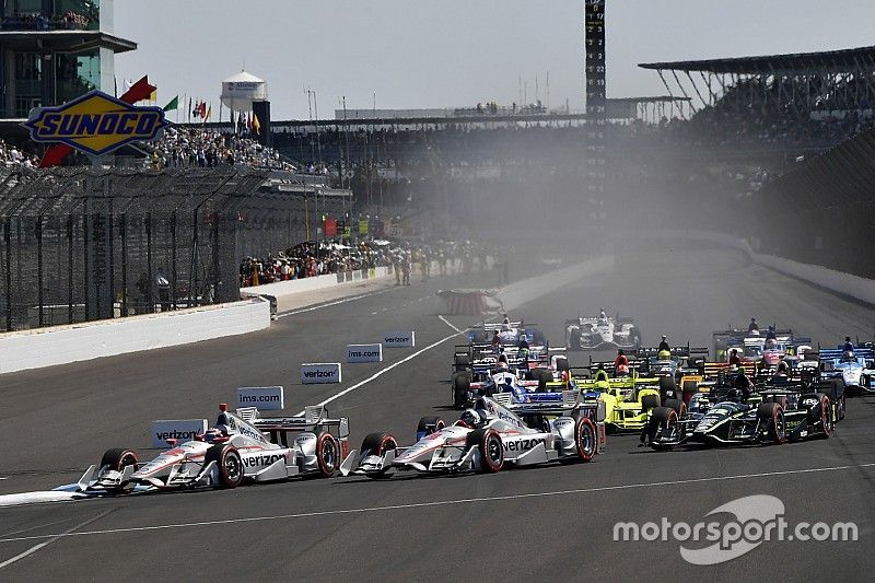 Start: Will Power, Team Penske Chevrolet leads