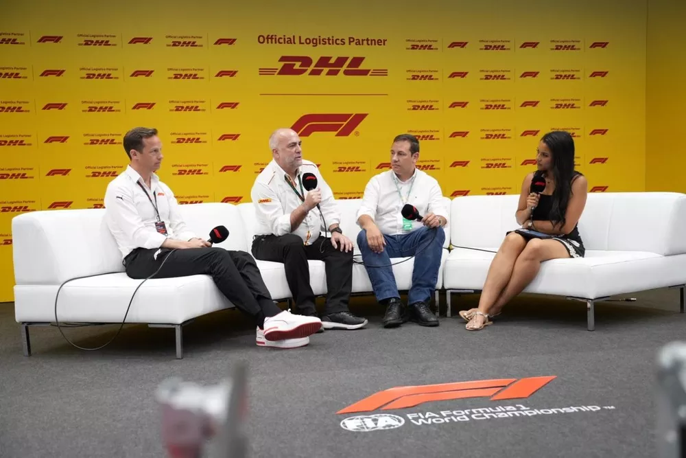 DHL Express-F1 (2)
