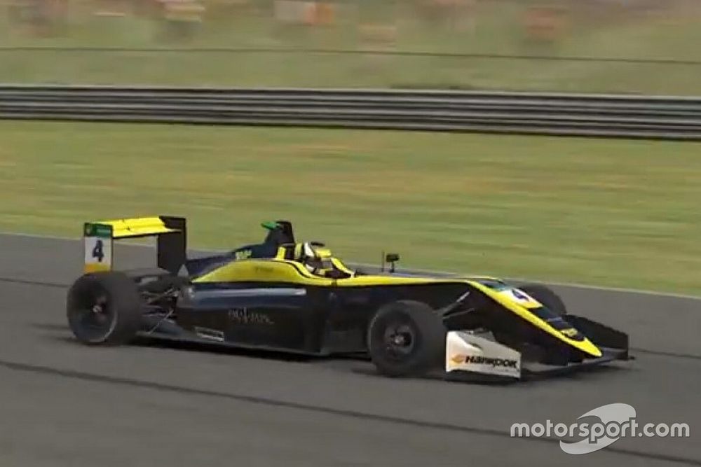 Kacper Sztuka, Dallara F317