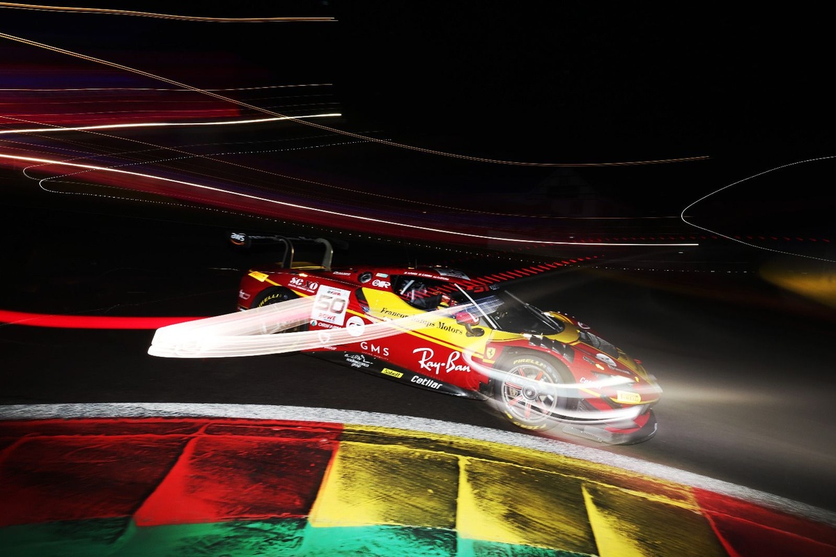 GTWC | Spa, 9a Ora: due Mercedes al comando, rimonta Ferrari