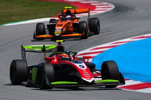 Camara umacnia pozycję lidera po wygranej w Barcelonie