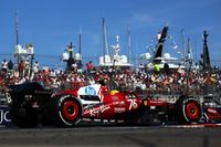 F1: Ferrari estaria buscando substituto para engenheiro de Hamilton