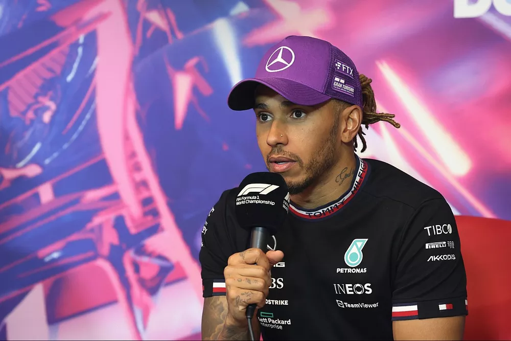 Lewis Hamilton, Mercedes-AMG, 3ª posición, en la rueda de prensa