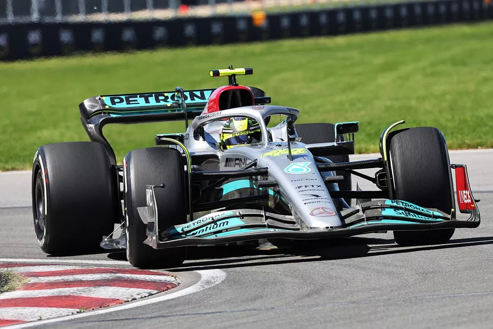 Lewis Hamilton, Mercedes W13