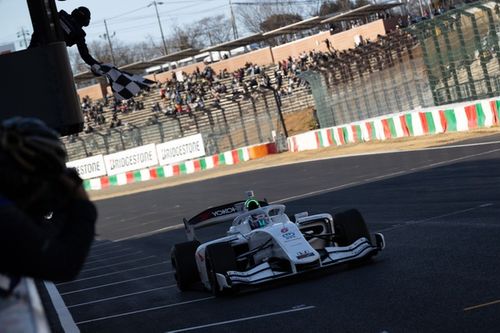 SF Fuji: Ohta gana en final a tres bandas, Fenestraz cierra con top 5