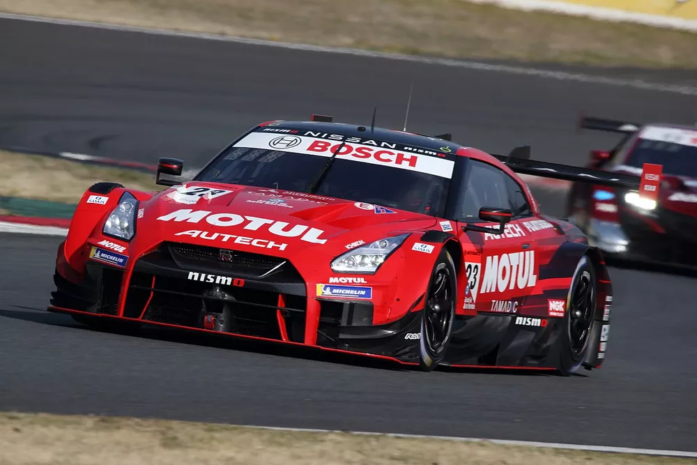 #23 MOTUL AUTECH GT-R