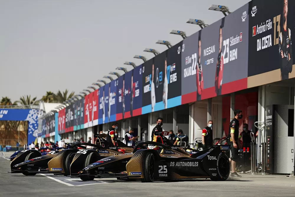 Jean-Eric Vergne, DS Techeetah, DS E-Tense FE20, Antonio Felix Da Costa, DS Techeetah, DS E-Tense FE20
