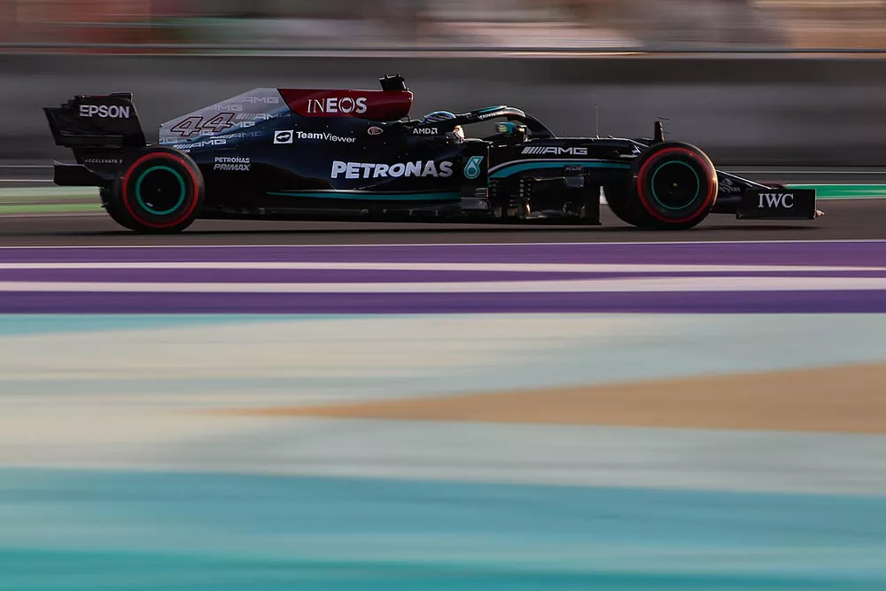 Lewis Hamilton, Mercedes W12