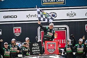 Buescher supera a Truex y gana en Michigan
