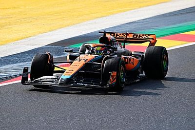 Itt az F1 23 új frissítése, egy pilóta értékelése jelentősen emelkedett
