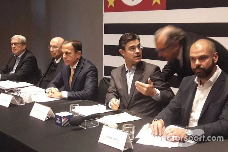 D&oacute;ria e Bruno Covas durante coletiva