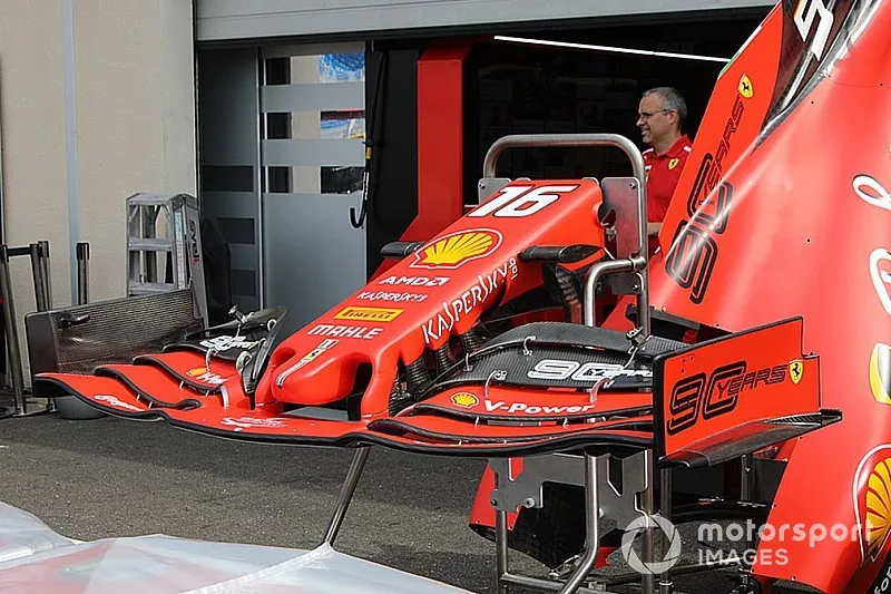 Carrocer&iacute;a del Ferrari SF90