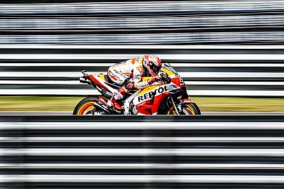 Márquez passa pelo Q1 e derrota Rossi pela pole na Tailândia