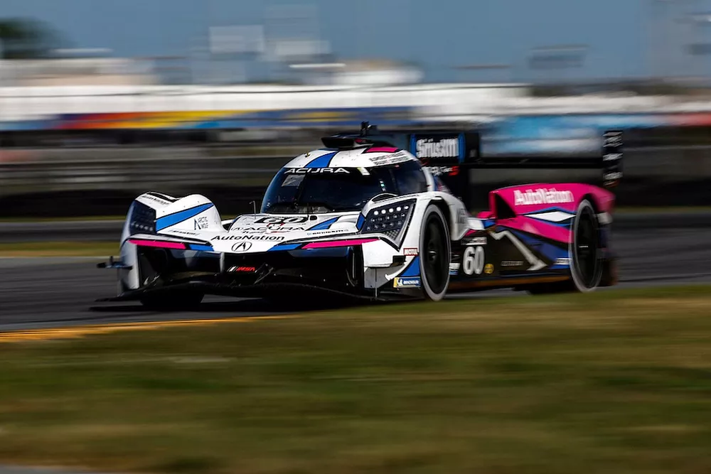 #60 Meyer Shank Racing W/Curb-Agajanian, Acura ARX-06, GTP: Colin Braun, Tom Blomqvist