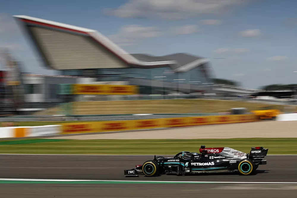 Lewis Hamilton, Mercedes W12
