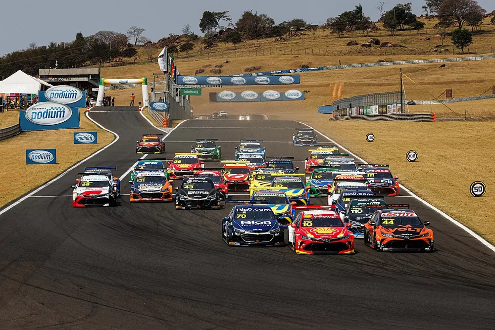 Temporada 2023 da Stock Car ser&aacute; formada por 12 datas
