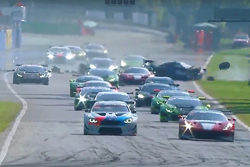 Hellmeister suffers broken legs in brutal Monza crash