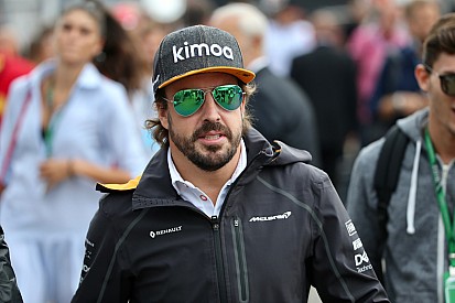 Alonso diz que anunciará seu futuro em outubro