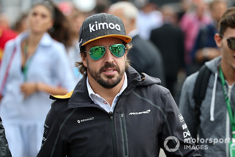 Alonso no descarta la NASCAR y espera definir su futuro en octubre